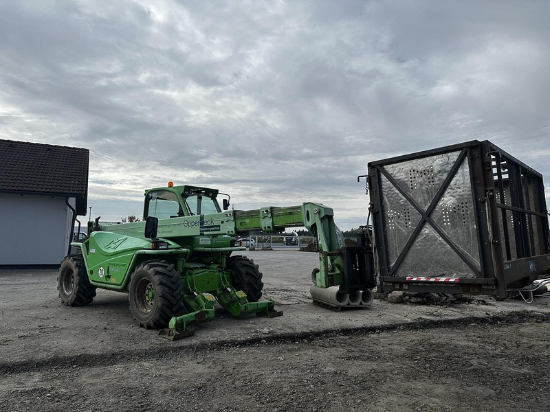 Merlo P38.13 Teleskoplader - Chariot télescopique: photos 1 Merlo P38.13 Teleskoplader - Chariot télescopique: photos 1
