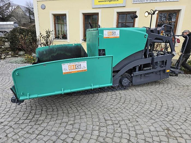 Vögele Super 800 Asphaltfertiger - Travaux routiers: photos 1 Vögele Super 800 Asphaltfertiger - Travaux routiers: photos 1