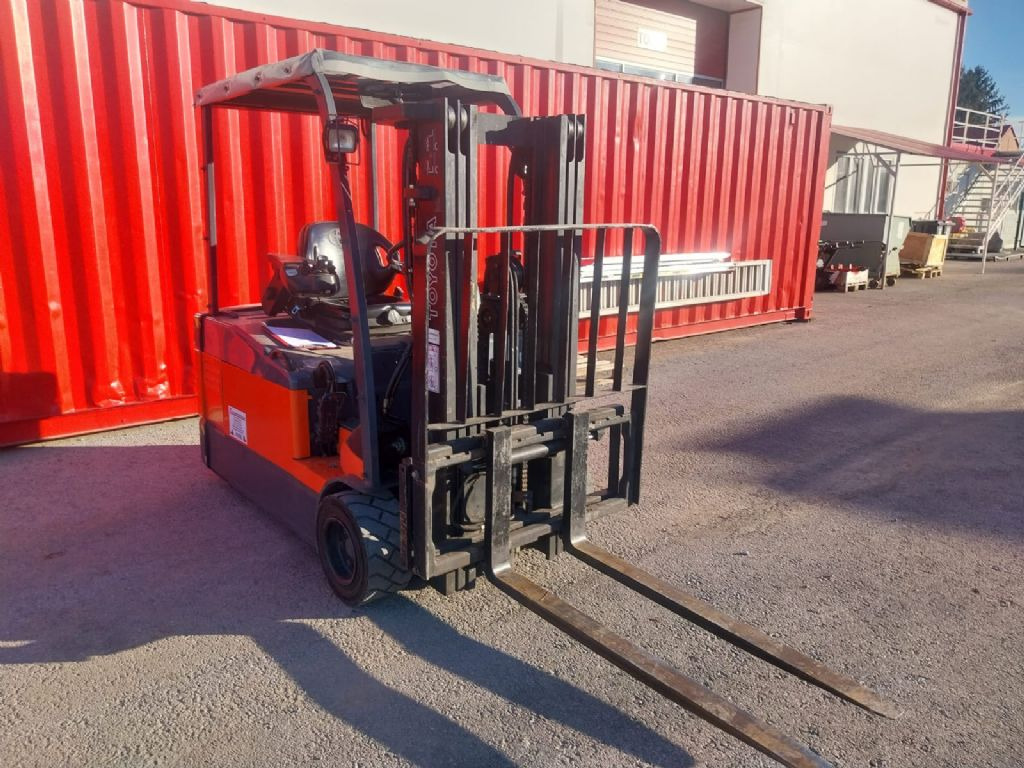 Toyota 7FBEF 20 - Chariot élévateur électrique: photos 4 Toyota 7FBEF 20 - Chariot élévateur électrique: photos 4