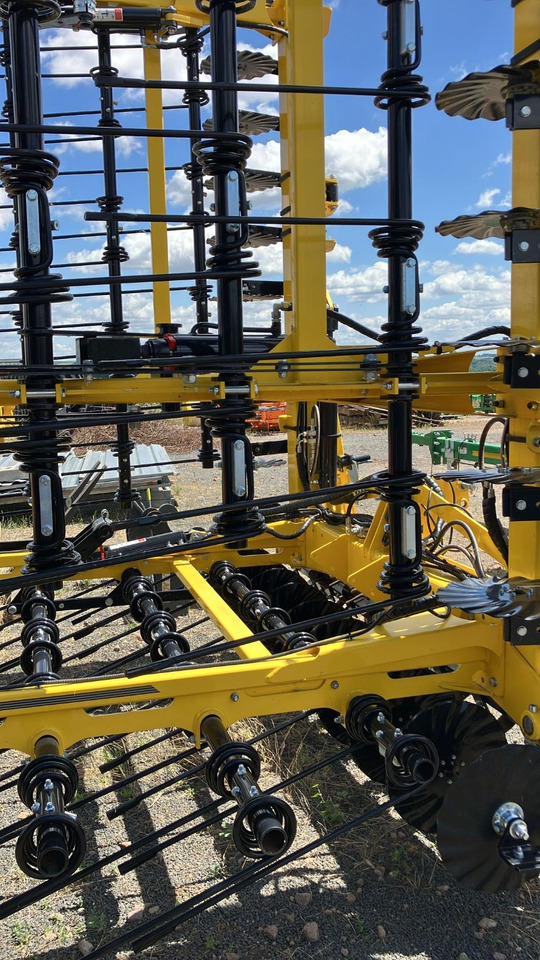 Bednar Striegel-Pro PN 9000 - Epandeurs: photos 5 Bednar Striegel-Pro PN 9000 - Epandeurs: photos 5