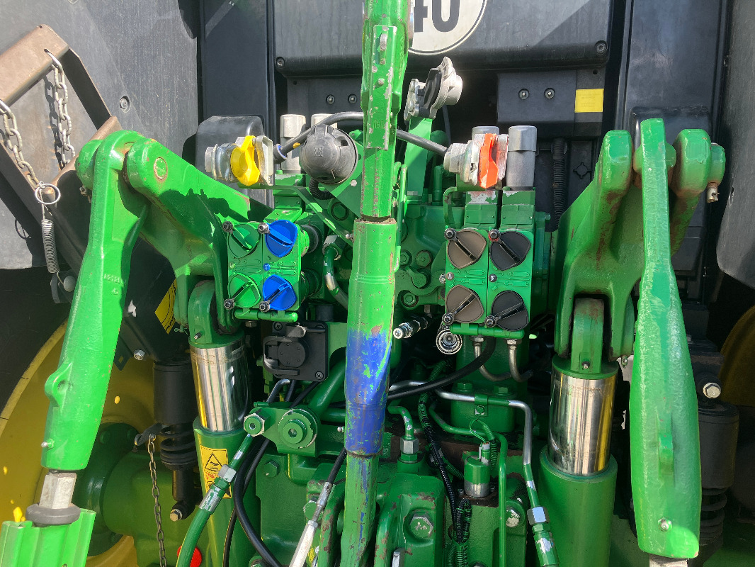 John Deere 6175M - Tracteur agricole: photos 4 John Deere 6175M - Tracteur agricole: photos 4