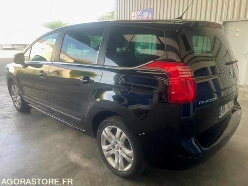 5008 PREMIUM 1.6 HDI 110cv 5 PLACES. 05/2010 . 255500 km - Voiture: photos 2 5008 PREMIUM 1.6 HDI 110cv 5 PLACES. 05/2010 . 255500 km - Voiture: photos 2