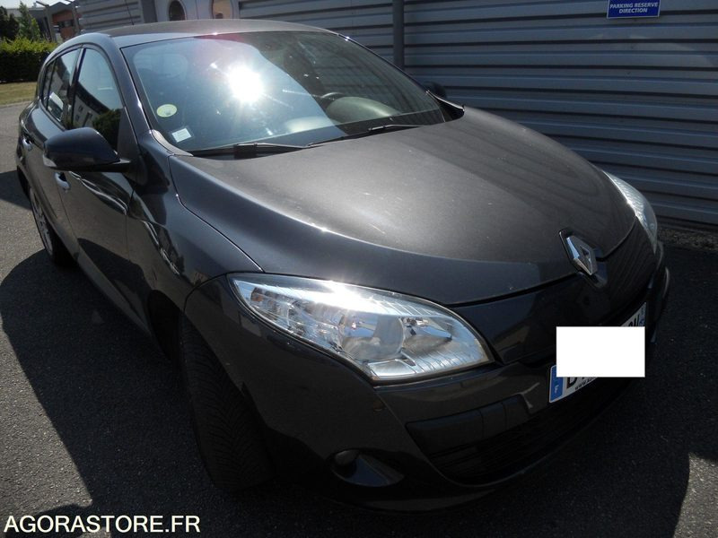 LOT 7 SLT - RENAULT MEGANE - Autre matériel: photos 1 LOT 7 SLT - RENAULT MEGANE - Autre matériel: photos 1