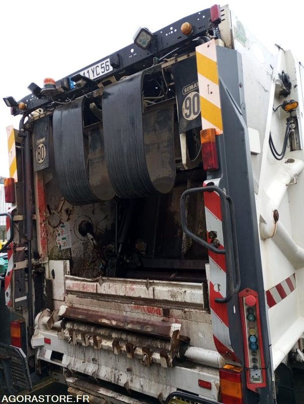 BOM DAF 566139kms 2005 - Benne à ordures ménagères: photos 2 BOM DAF 566139kms 2005 - Benne à ordures ménagères: photos 2