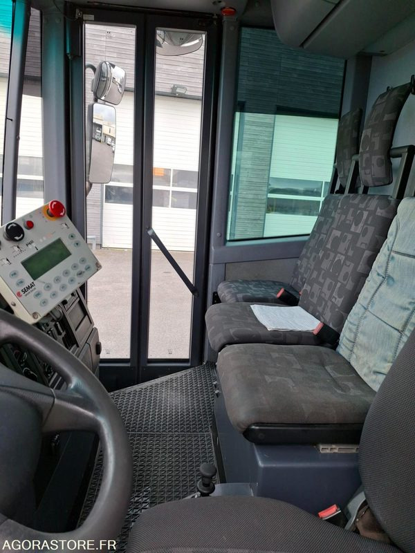 BOM Mercedes Econic 292045 kms 2013 - CW-067-TW - Benne à ordures ménagères: photos 5 BOM Mercedes Econic 292045 kms 2013 - CW-067-TW - Benne à ordures ménagères: photos 5