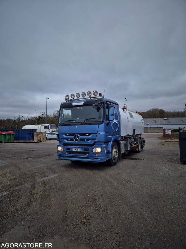 Balayeuse Eurovoirie Optifant 70 TA THP - Balayeuse de voirie: photos 3 Balayeuse Eurovoirie Optifant 70 TA THP - Balayeuse de voirie: photos 3