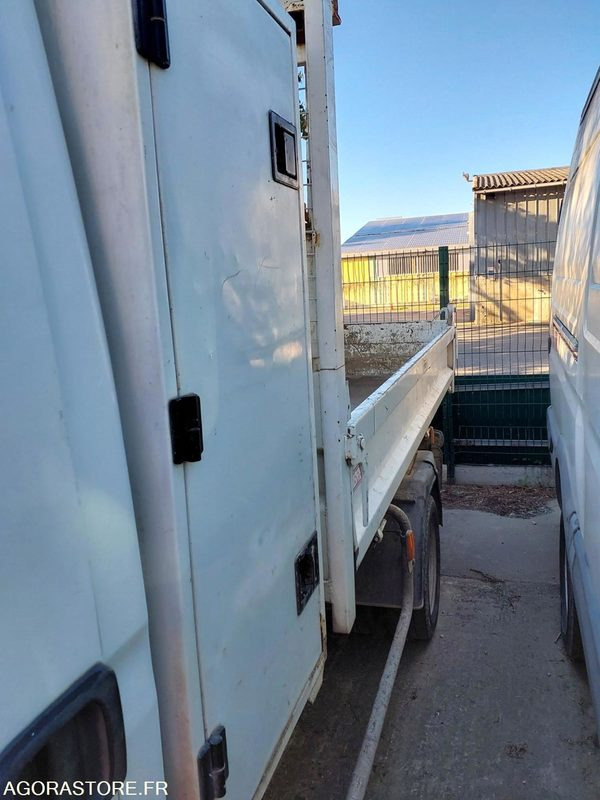 Benne RENAULT MASCOTT 2005 - 236016km - GS946JS - Utilitaire benne: photos 4 Benne RENAULT MASCOTT 2005 - 236016km - GS946JS - Utilitaire benne: photos 4