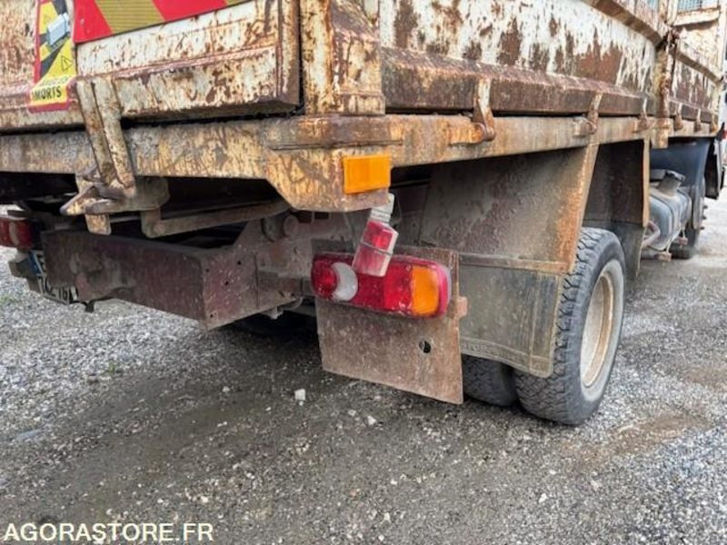Camion benne CAMION BENNE RENAULT S135 MIDLINER 1995 204000 KM: photos 10 Camion benne CAMION BENNE RENAULT S135 MIDLINER 1995 204000 KM: photos 10