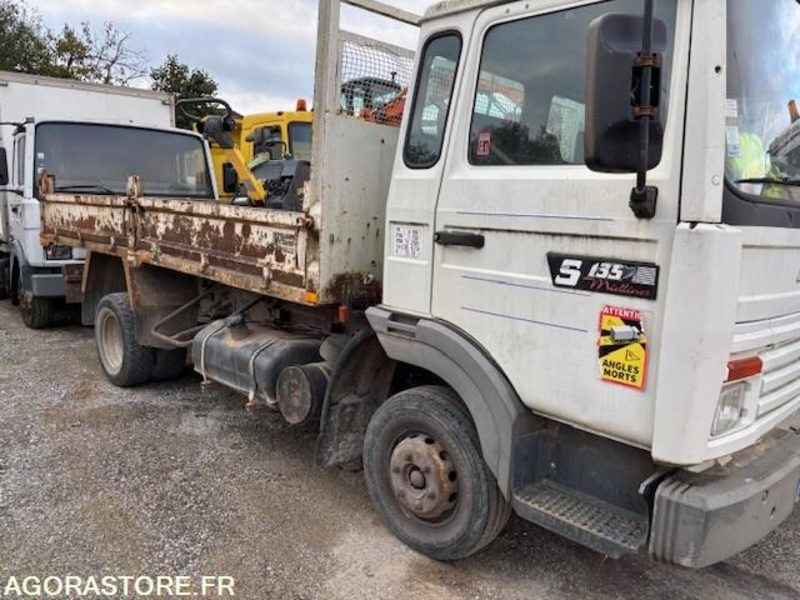 Camion benne CAMION BENNE RENAULT S135 MIDLINER 1995 204000 KM: photos 12 Camion benne CAMION BENNE RENAULT S135 MIDLINER 1995 204000 KM: photos 12