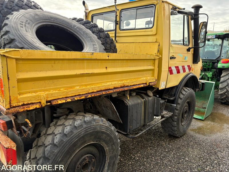 CAMION MERCEDES UNIMOG 1200 - Camion plateau: photos 3 CAMION MERCEDES UNIMOG 1200 - Camion plateau: photos 3
