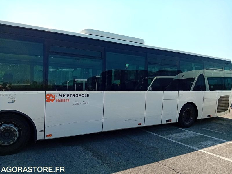 CAR IRISBUS CROSSWAY LE 22269 MEC 2014 721624km DC-771-KT - Bus scolaire: photos 5 CAR IRISBUS CROSSWAY LE 22269 MEC 2014 721624km DC-771-KT - Bus scolaire: photos 5