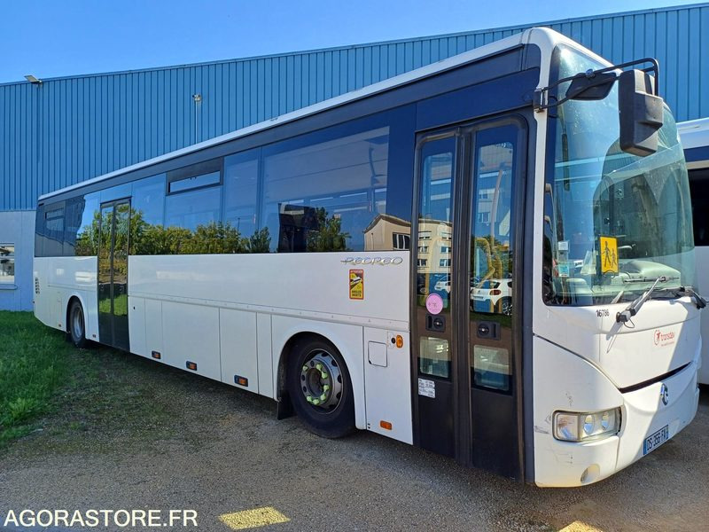 CAR IRISBUS RECREO - N°16786 - MEC2008 -435000KM DS-356-FA - Bus scolaire: photos 2 CAR IRISBUS RECREO - N°16786 - MEC2008 -435000KM DS-356-FA - Bus scolaire: photos 2