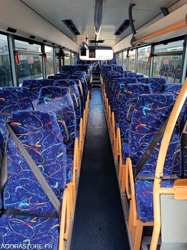 CAR IRISBUS RECREO - PARC 11598 - MEC 2010/ 384000km/ AX-480-ZC - Bus scolaire: photos 5 CAR IRISBUS RECREO - PARC 11598 - MEC 2010/ 384000km/ AX-480-ZC - Bus scolaire: photos 5