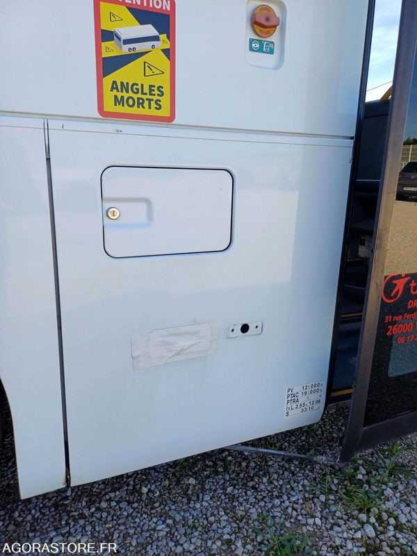 CAR MERCEDES BENZ INTOURO 21886 (6109) MEC 30/12/2009 335477 KM AJ-792-BQ - Bus scolaire: photos 3 CAR MERCEDES BENZ INTOURO 21886 (6109) MEC 30/12/2009 335477 KM AJ-792-BQ - Bus scolaire: photos 3