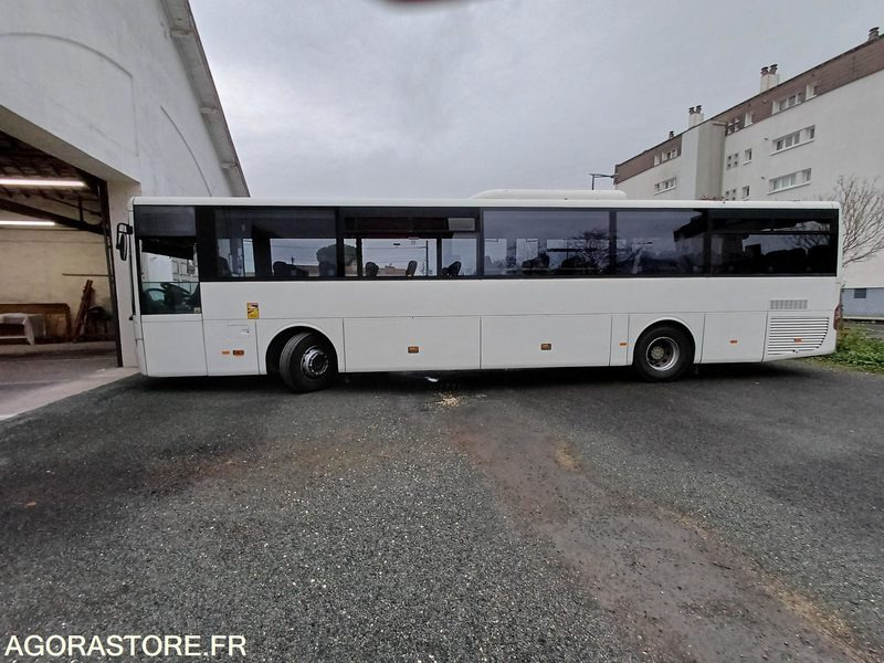 CAR MERCEDES INTOURO 1004 MEC 2010/560322km AT-351-GL - Bus scolaire: photos 4 CAR MERCEDES INTOURO 1004 MEC 2010/560322km AT-351-GL - Bus scolaire: photos 4