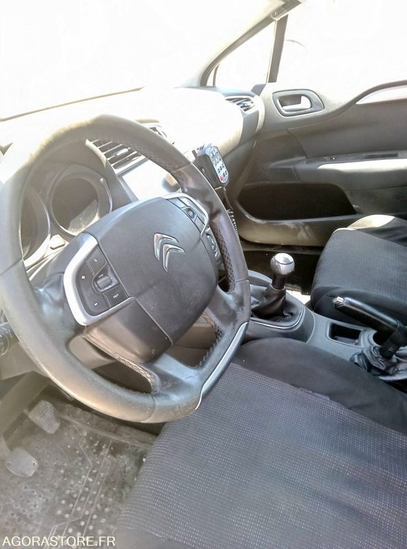 CITROEN C4 - Voiture: photos 1 CITROEN C4 - Voiture: photos 1