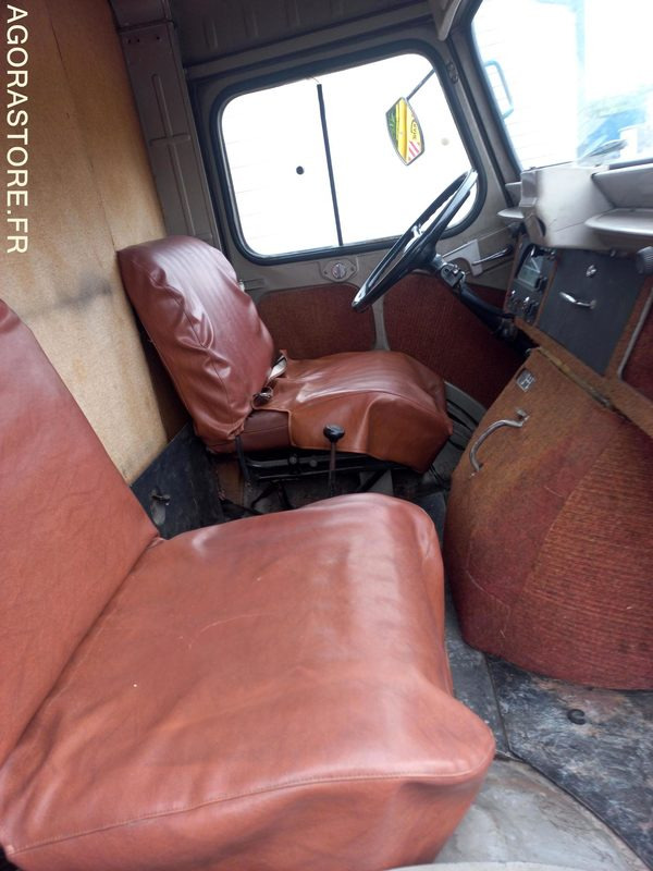 CITROEN HY AMENAGÉ CAMPING CAR - Fourgon utilitaire: photos 4 CITROEN HY AMENAGÉ CAMPING CAR - Fourgon utilitaire: photos 4