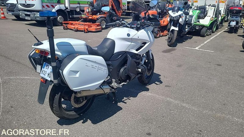 Motocyclette CV 632 MQ - YAMAHA TDM 900 - 2013 - 78214KM: photos 8