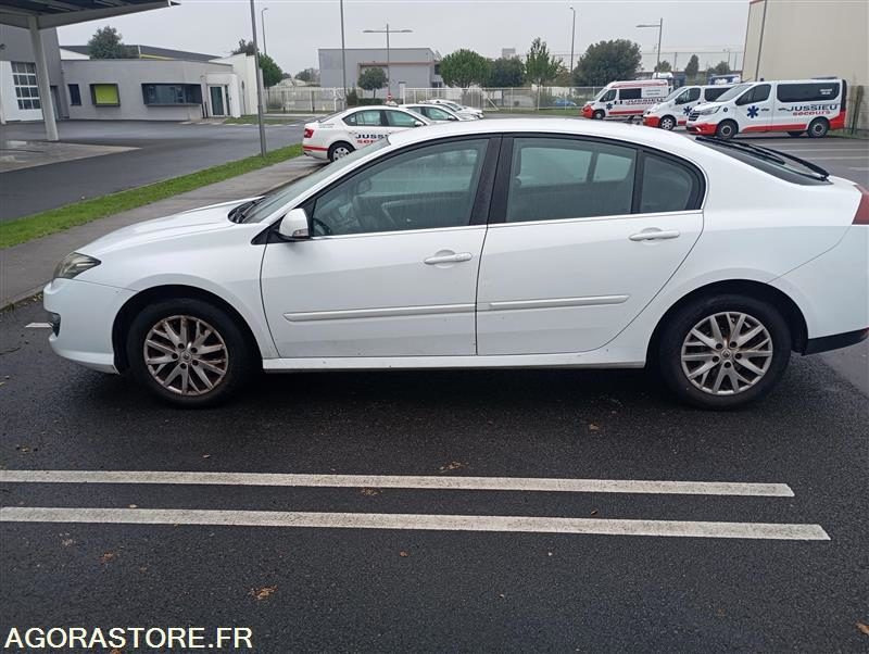 CY-242-PV - Roulant - RENAULT LAGUNA - VP - 505 173 Kms - Voiture: photos 4 CY-242-PV - Roulant - RENAULT LAGUNA - VP - 505 173 Kms - Voiture: photos 4