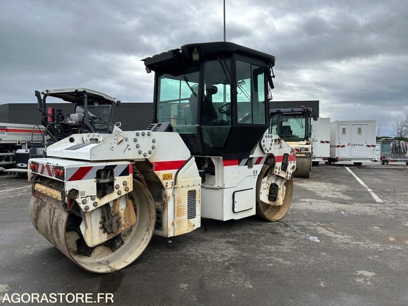 CYLINDRE TANDEM DYNAPAC CC224 HF - 2013 / 7133H (M79670) - Compacteur: photos 3 CYLINDRE TANDEM DYNAPAC CC224 HF - 2013 / 7133H (M79670) - Compacteur: photos 3