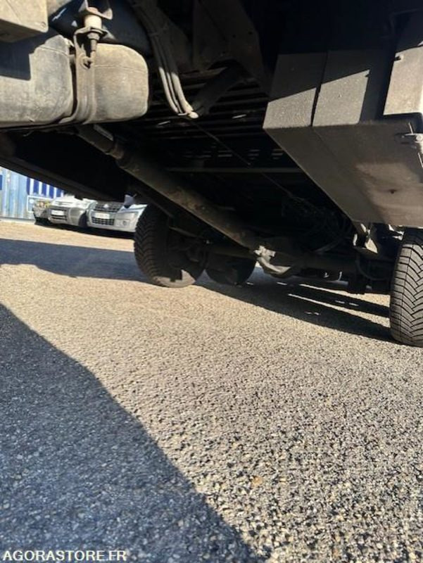 Camion CRAFTER DEPANNEUSE VASP PTE VOITURE CARTE BLANCHE - 2007 - 393000km: photos 9