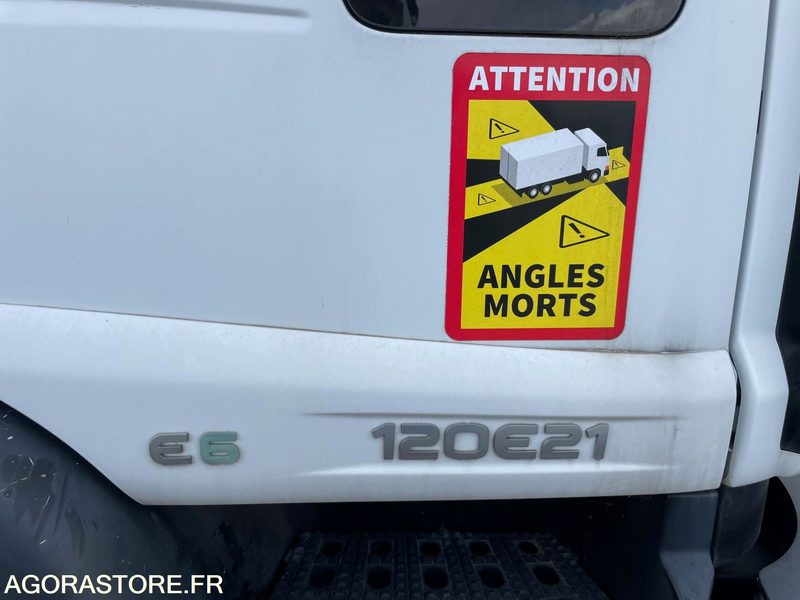 IVECO EUROCARGO PLATEAU - 2015 - 295 000KM - Camion: photos 2 IVECO EUROCARGO PLATEAU - 2015 - 295 000KM - Camion: photos 2