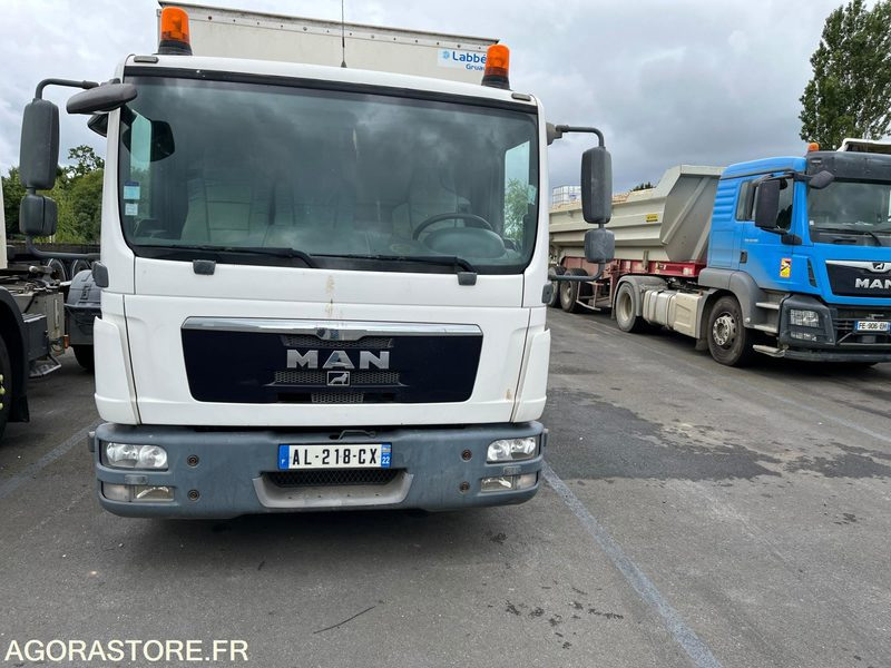 MAN TGL 8.180 4X2 BB - Camion: photos 1 MAN TGL 8.180 4X2 BB - Camion: photos 1