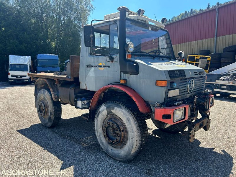MERCEDES UNIMOG 425 -1985 - 196000km - Camion: photos 2 MERCEDES UNIMOG 425 -1985 - 196000km - Camion: photos 2