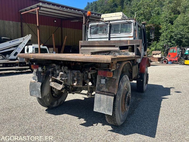 MERCEDES UNIMOG 425 -1985 - 196000km - Camion: photos 3 MERCEDES UNIMOG 425 -1985 - 196000km - Camion: photos 3
