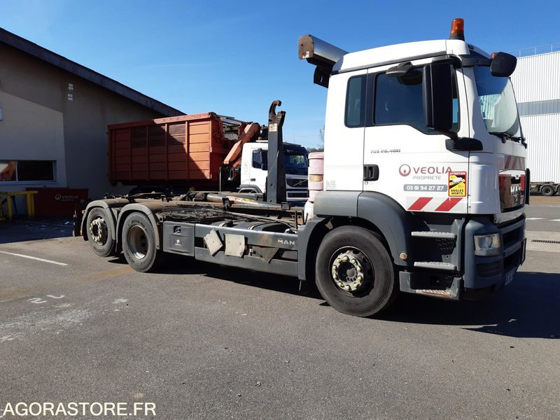 PORTEUR AMPLIROLL MAN TGS 26.400 (R51996) - BRAS GUIMA PALFINGER-2011-563 000 Km - Camion: photos 3 PORTEUR AMPLIROLL MAN TGS 26.400 (R51996) - BRAS GUIMA PALFINGER-2011-563 000 Km - Camion: photos 3