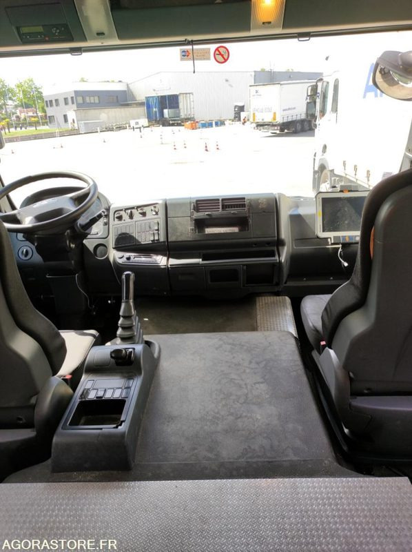 PORTEUR - MAN - TGM - 2010 - 360484 KM - (3832) - Camion: photos 2 PORTEUR - MAN - TGM - 2010 - 360484 KM - (3832) - Camion: photos 2