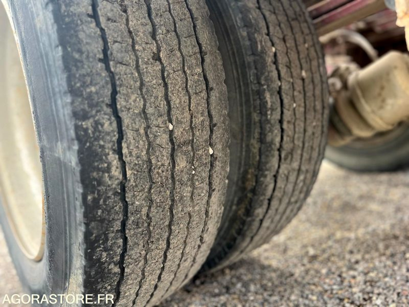 Camion Poid lourd Renault Midlum 180 – Ampliroll / Polybenne – 1995 – 414 000 km: photos 9 Camion Poid lourd Renault Midlum 180 – Ampliroll / Polybenne – 1995 – 414 000 km: photos 9