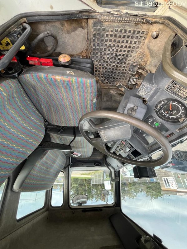 Camion Poid lourd Renault Midlum 180 – Ampliroll / Polybenne – 1995 – 414 000 km: photos 12 Camion Poid lourd Renault Midlum 180 – Ampliroll / Polybenne – 1995 – 414 000 km: photos 12