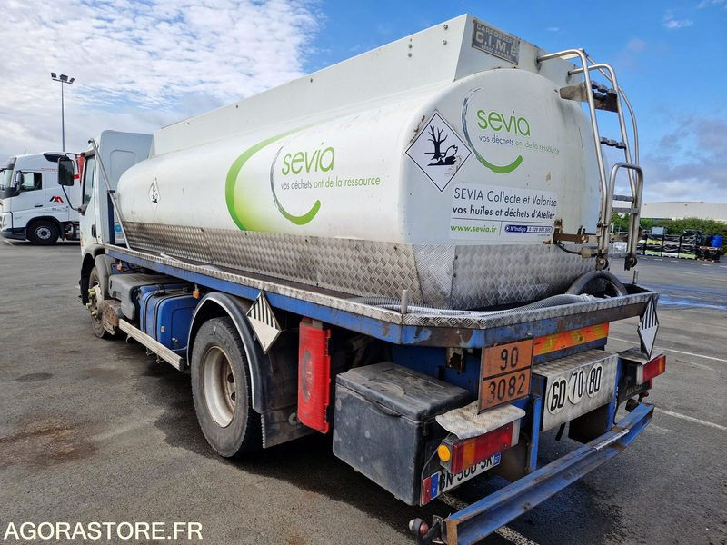 RENAULT PREMIUM 19t CITERNE ADR - 2005 - 429 709 KM - BN500SK - Camion: photos 4 RENAULT PREMIUM 19t CITERNE ADR - 2005 - 429 709 KM - BN500SK - Camion: photos 4