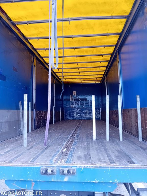 RENAULT - PREMIUM DXi 380 - 2014 / 619477 KM (2357) - Camion: photos 4 RENAULT - PREMIUM DXi 380 - 2014 / 619477 KM (2357) - Camion: photos 4