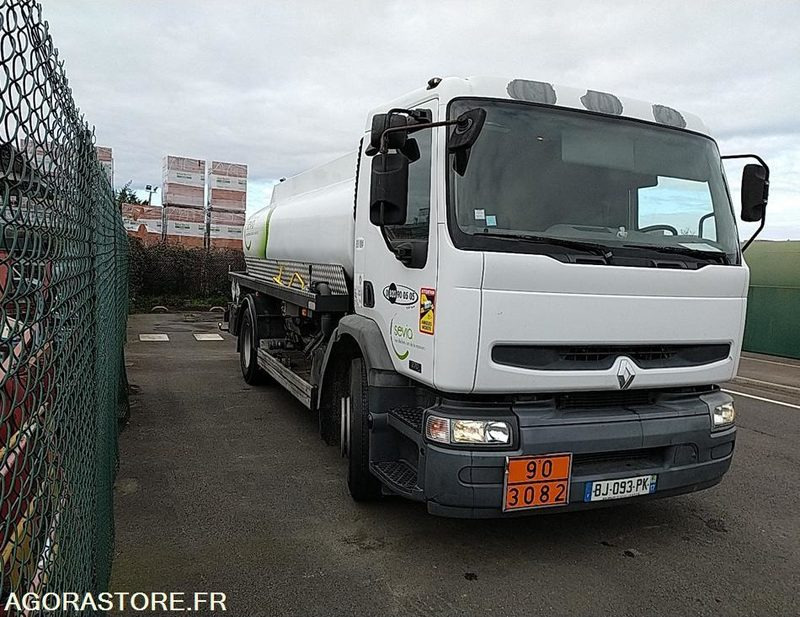 RENAULT Premium 19 t citerne ADR - 2004- 499307km - BJ093PK - export only - Camion: photos 2 RENAULT Premium 19 t citerne ADR - 2004- 499307km - BJ093PK - export only - Camion: photos 2