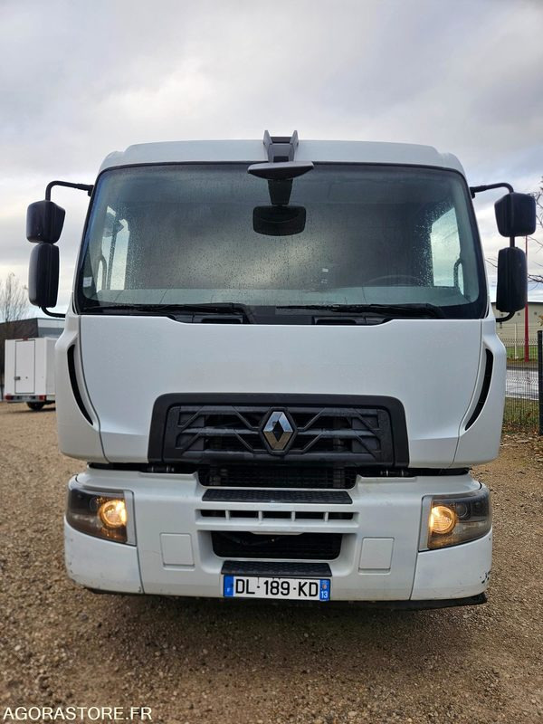 Renault D-19 280 EMPATTEMENT 3M50 - Camion: photos 3 Renault D-19 280 EMPATTEMENT 3M50 - Camion: photos 3