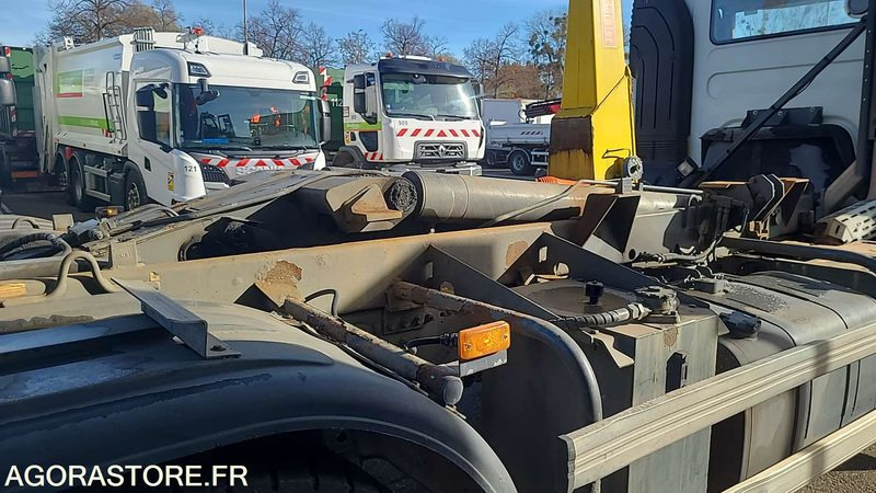 Renault Premium 380 - 2011 - 483100kms - BL055KP - Camion: photos 2 Renault Premium 380 - 2011 - 483100kms - BL055KP - Camion: photos 2