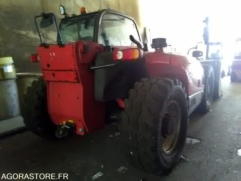 Chargeur téléscopique Manitou MLT 735 - Chargeuse: photos 2 Chargeur téléscopique Manitou MLT 735 - Chargeuse: photos 2