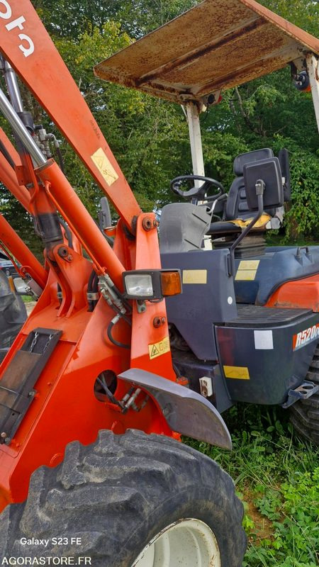 Chargeuse KUBOTA R520 - Chargeuse: photos 5 Chargeuse KUBOTA R520 - Chargeuse: photos 5
