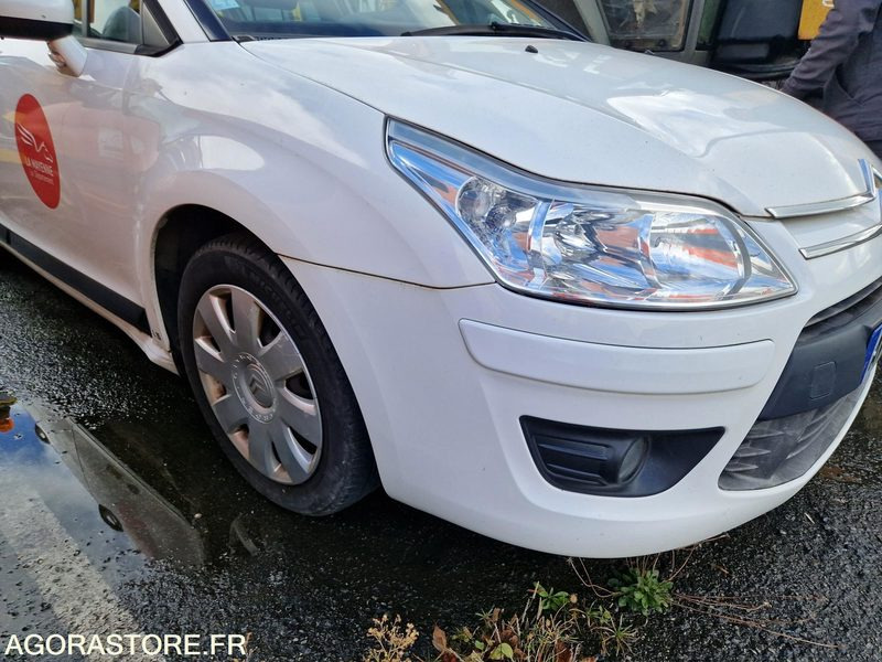 Voiture Citroën C4 - 259870 -2010- AW034XE: photos 9 Voiture Citroën C4 - 259870 -2010- AW034XE: photos 9