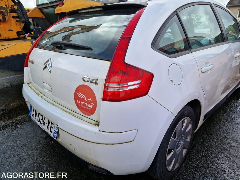 Voiture Citroën C4 - 259870 -2010- AW034XE: photos 17 Voiture Citroën C4 - 259870 -2010- AW034XE: photos 17