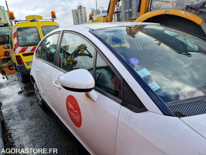 Voiture Citroën C4 - 259870 -2010- AW034XE: photos 13 Voiture Citroën C4 - 259870 -2010- AW034XE: photos 13