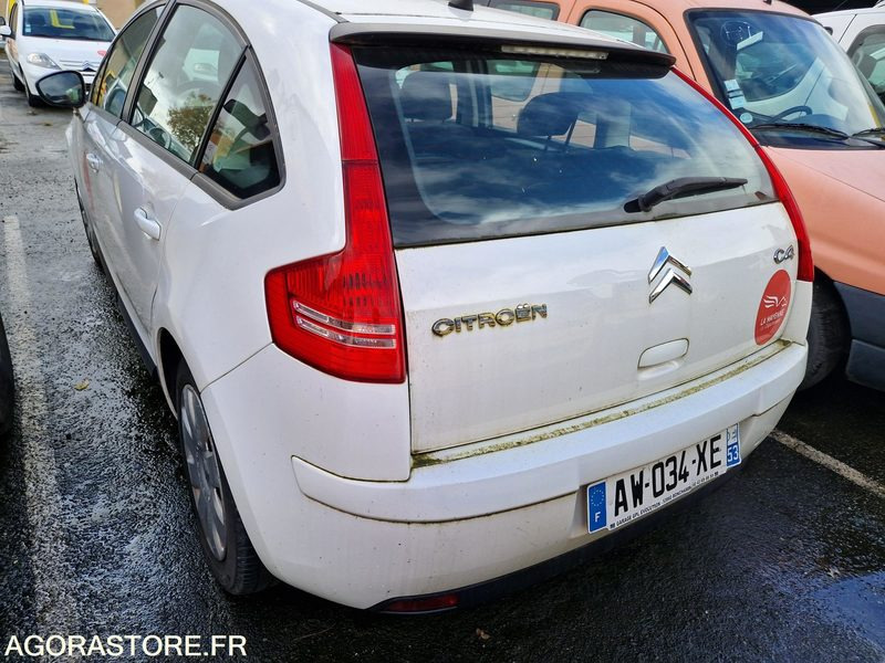 Voiture Citroën C4 - 259870 -2010- AW034XE: photos 18 Voiture Citroën C4 - 259870 -2010- AW034XE: photos 18