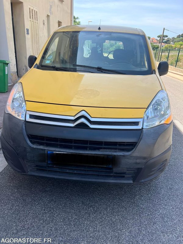 Citroen berlingo - 2016 - 76000km - Voiture: photos 1 Citroen berlingo - 2016 - 76000km - Voiture: photos 1