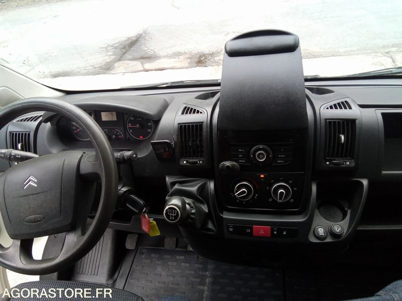 Fourgon utilitaire Citroen jumper 2,2 HDi 100 l1h1  77540 kms garanties HS Non ROULANT: photos 9