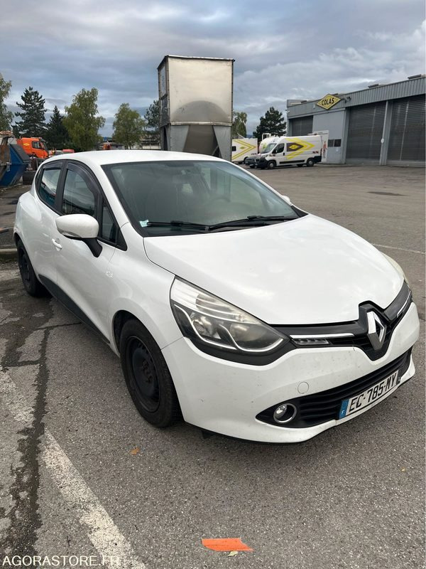 Clio 4 Société Air MédiaNav Ener - 2016 / 174160 KM (P0403661) - Voiture: photos 4 Clio 4 Société Air MédiaNav Ener - 2016 / 174160 KM (P0403661) - Voiture: photos 4