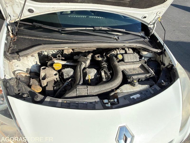 Clio III - Voiture: photos 4 Clio III - Voiture: photos 4