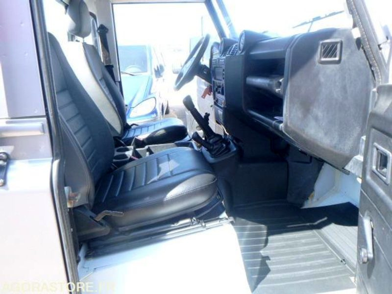 DEFENDER -Land Rover - 2011 - 131930km - 122ch - SUV: photos 5 DEFENDER -Land Rover - 2011 - 131930km - 122ch - SUV: photos 5