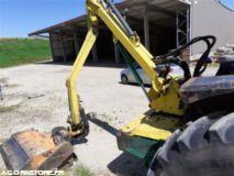 Débroussailleuse épareuse Norémat Tonica M50 - 1999 / 8000 heures - Epareuse: photos 3 Débroussailleuse épareuse Norémat Tonica M50 - 1999 / 8000 heures - Epareuse: photos 3